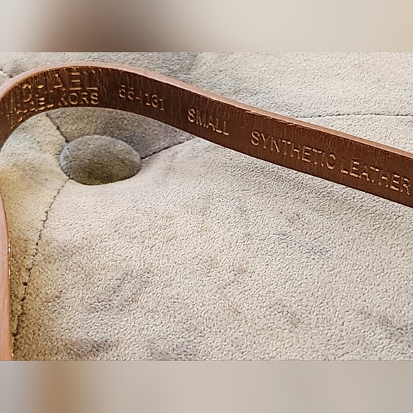 MICHAEL Michael Kors Belted Waist Bag - Picture 5 of 8